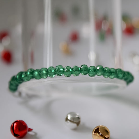 Tinsel green crystal necklace