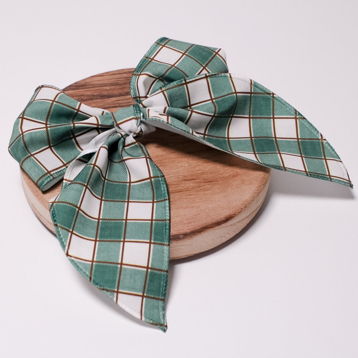 Green plaid clip bow