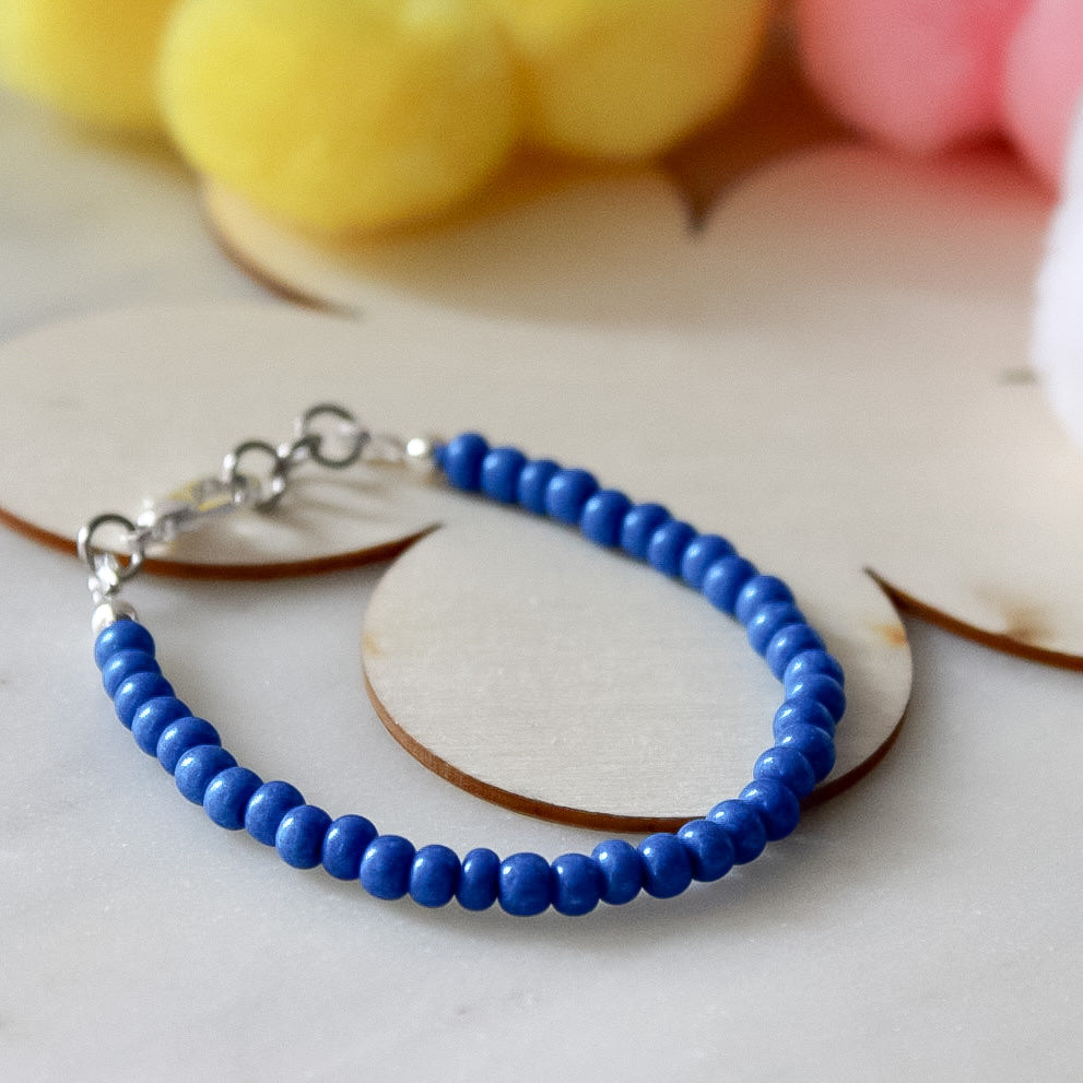 Intense Blue Dainty Necklace